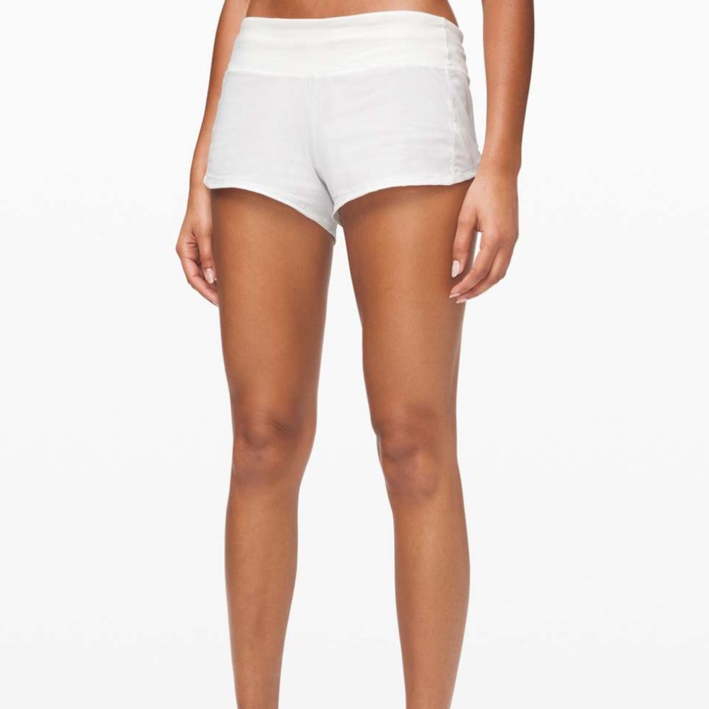 Lululemon Speed Up Low Rise 2.5 Shorts: White